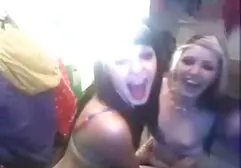Dá em fudelidade completo ambos os furos