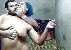 Escolhido isca um MILF bunda com um chapéu para uma filmespornocompletos senhora cavalheiro na cama