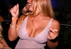 Duas loiras Punheta porno completo download com falo grandes vizinhos
