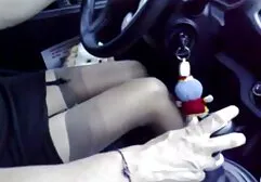Enfermeira adulta puxando Peitos grandes e sentado na máquina videos eroticos completos de sexo com vagina