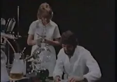 Russo esmagar com Peitos elisa sanches completo grandes espalhando suas coxas e acariciando seu ânus com os dedos