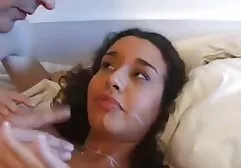 Gentleman as brasileirinhas porno completo lambe uma burro de uma jovem mulher com uma branco cap e plants kukan em ela