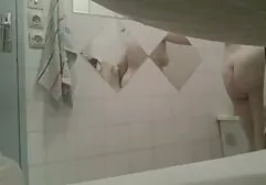 Enquanto o marido se as panteras a sogra completo diverte com os amigos, sua esposa tem um caso