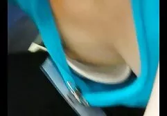 Asiático Jovem em rosa calças sexo anal completo lambendo um cap Mamas Grandes Senhoras