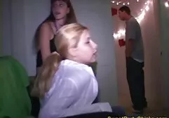 Jovem lésbicas em branco lingerie hentai completo fodido early dias