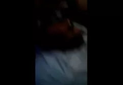 66 ano velho cadela em wig masturbates e franja em vagina com jovem Idiota porno completo torrent